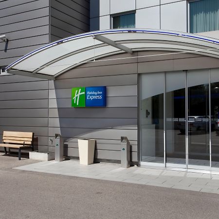 Holiday Inn Express Geneva Airport, An Ihg Hotel Εξωτερικό φωτογραφία