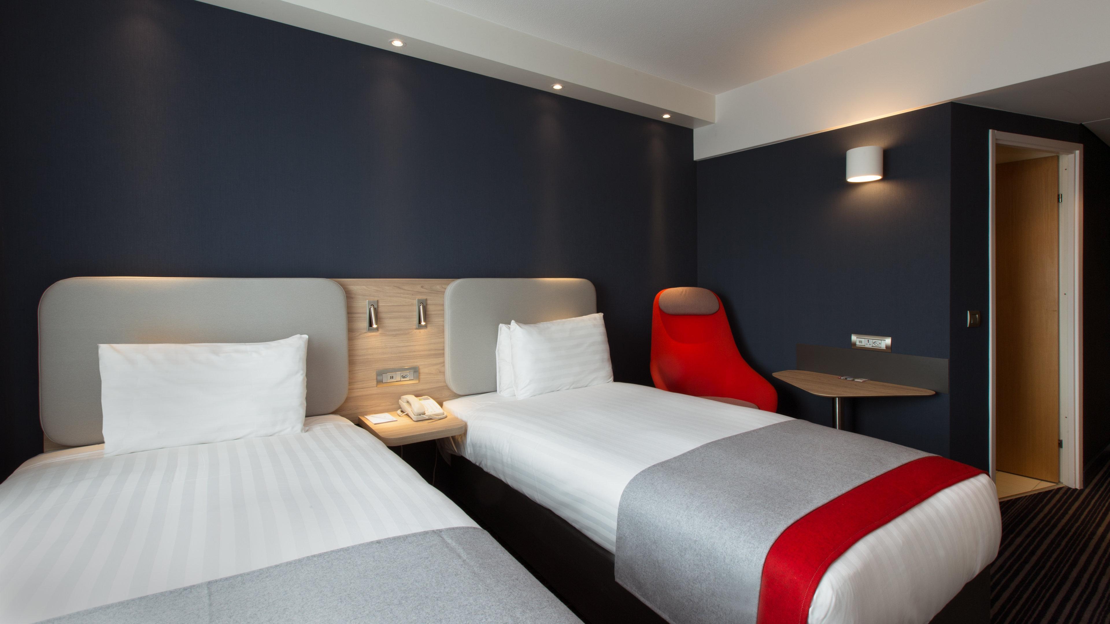 Holiday Inn Express Geneva Airport, An Ihg Hotel Εξωτερικό φωτογραφία