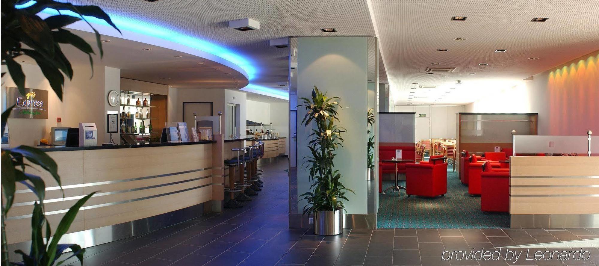 Holiday Inn Express Geneva Airport, An Ihg Hotel Εσωτερικό φωτογραφία